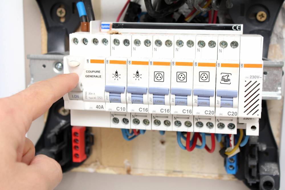 ets-quignon-éléctricité.jpeg ets-quignon-éléctricité.jpeg